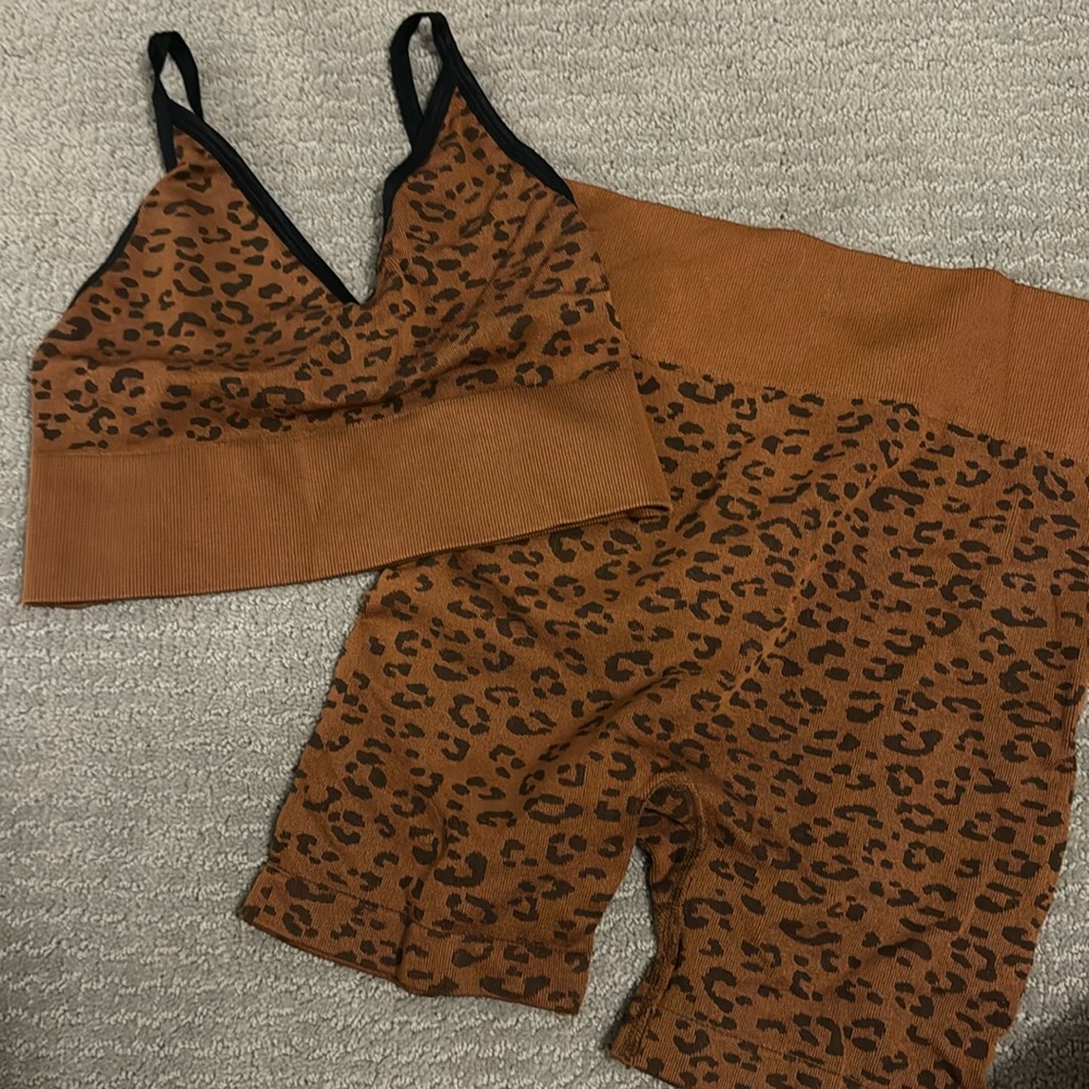 Loft matching set , worn once or twice